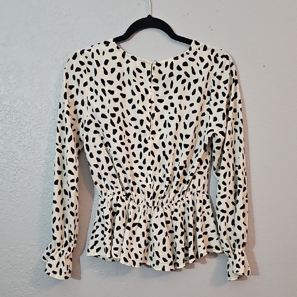 She + Sky Cream and Black Patterned Long Sleeve Blouse, Womens Small - Picture 9 of 10